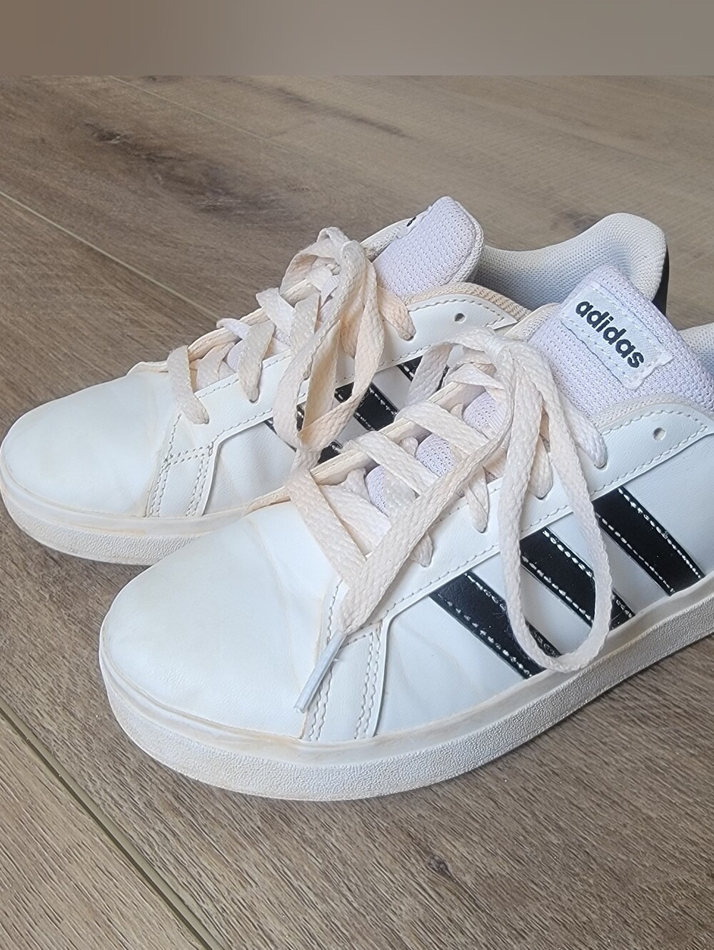 Adidas Grand Court Base 2.0 Kids White Black Sneakers Size 2.5 Kids-Core Casual